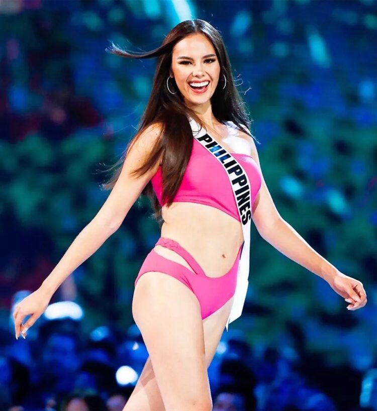 Catriona Gray 9