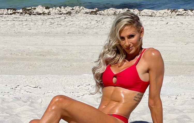 Charlotte Flair 4