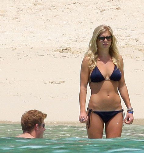 Chelsy Davy 5