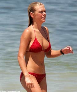 Chelsy Davy 7