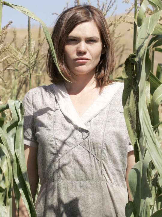 Clea Duvall 9