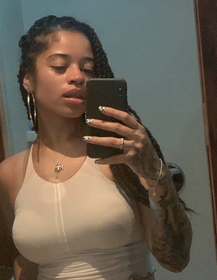 Ella Mai 6