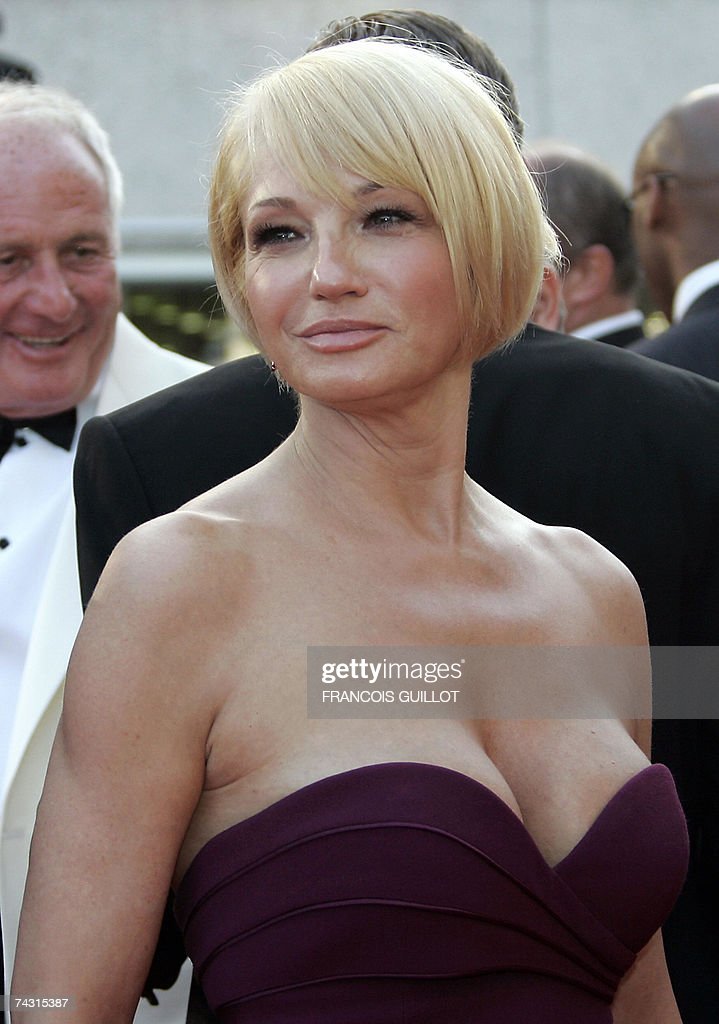 Ellen Barkin 9