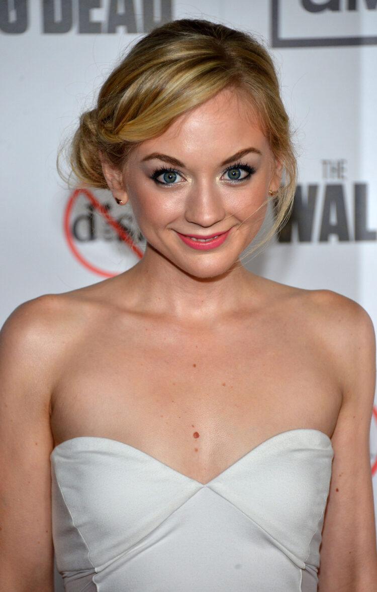 Emily Kinney 9