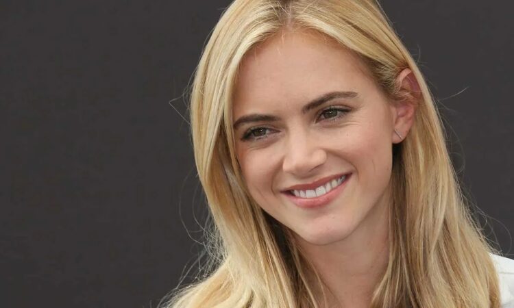 Emily Wickersham 8