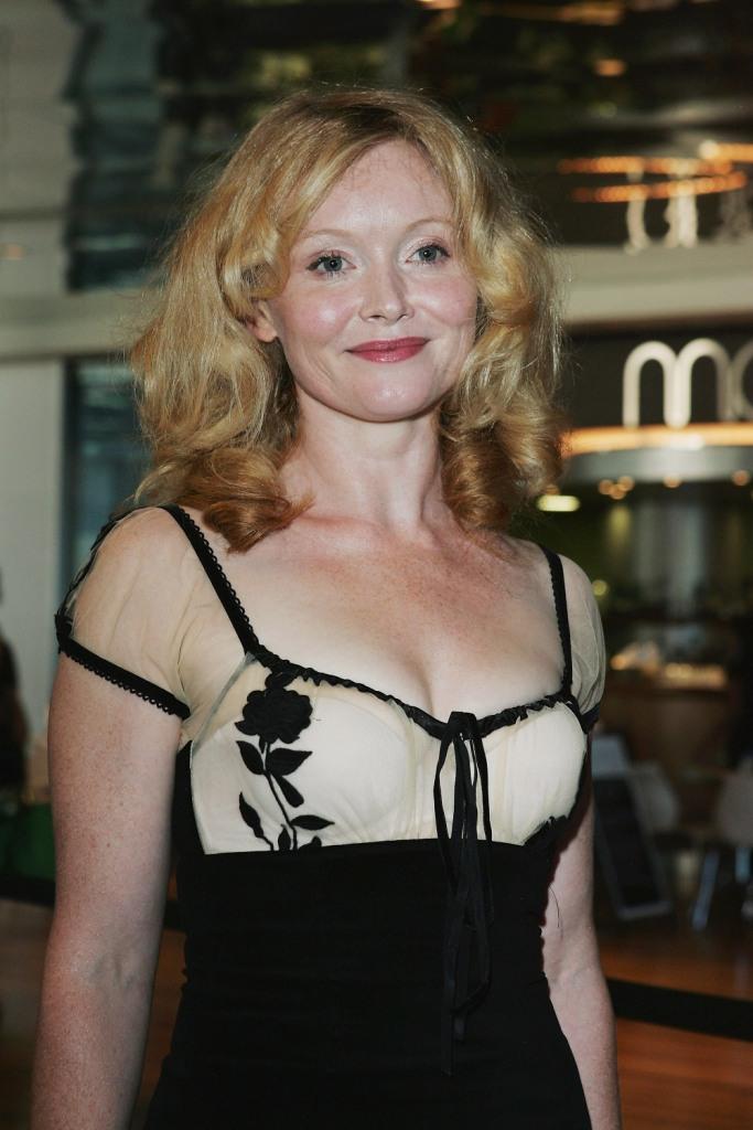 Essie Davis 8