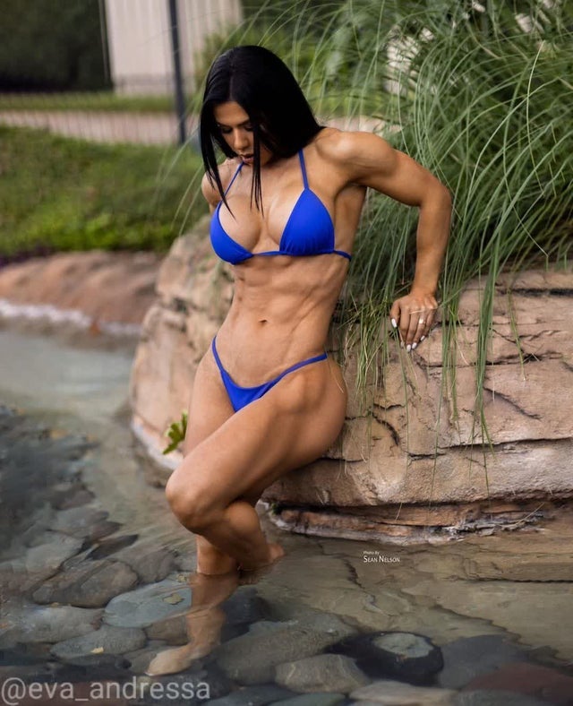 Eva Andressa 4