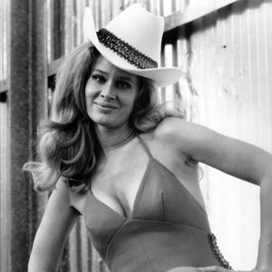 Karen Black 7