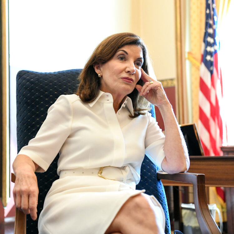 Kathy Hochul 4