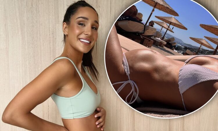 Kayla Itsines 1