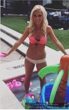 Kayleigh McEnany 4