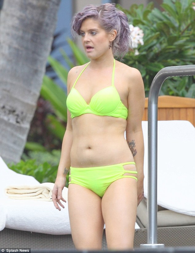 Kelly Osbourne 9