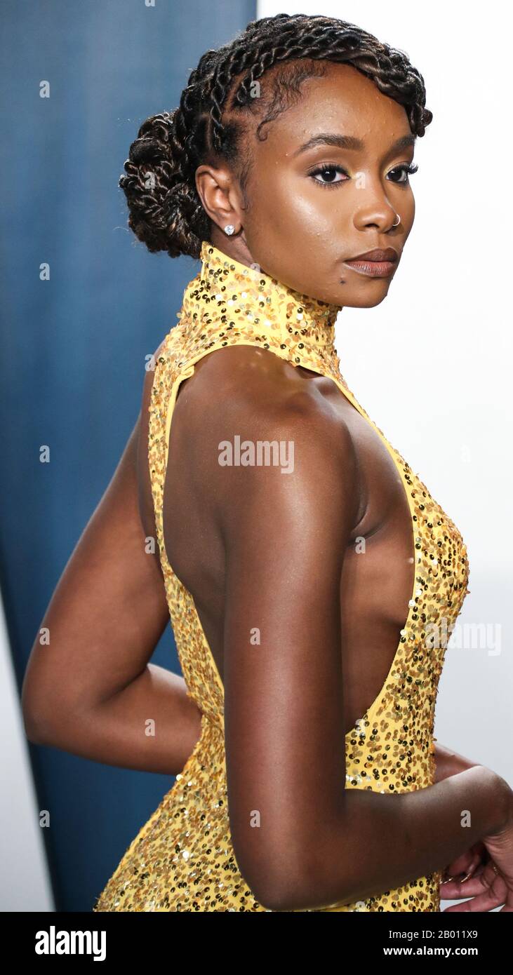 KiKi Layne 5