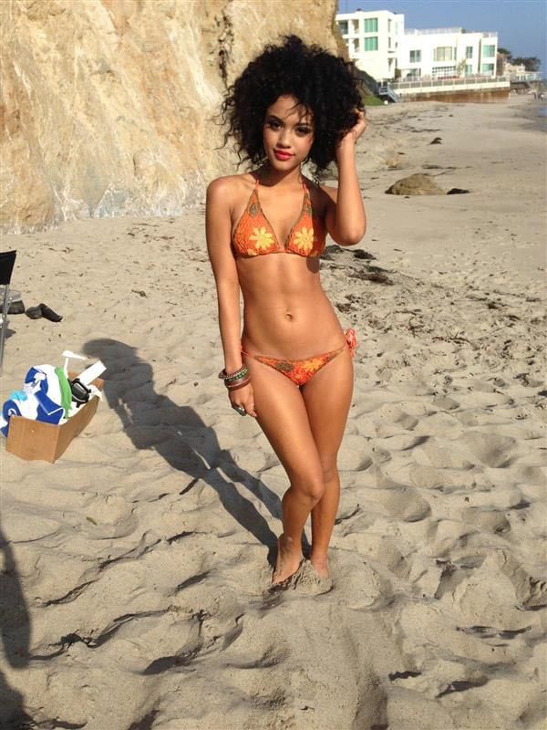 Kiersey Clemons 6