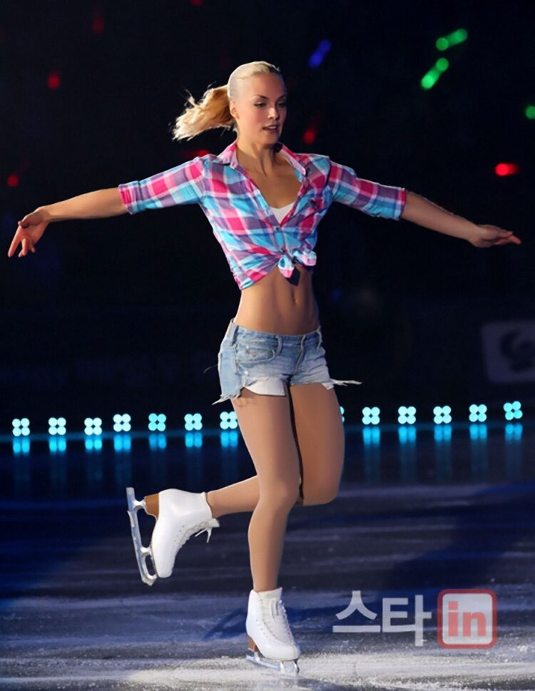 Kiira Korpi 6