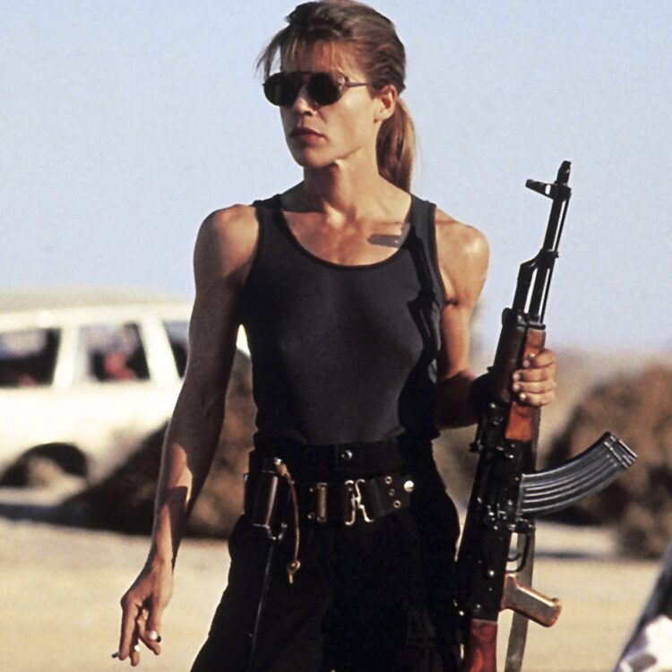 Linda Hamilton 8