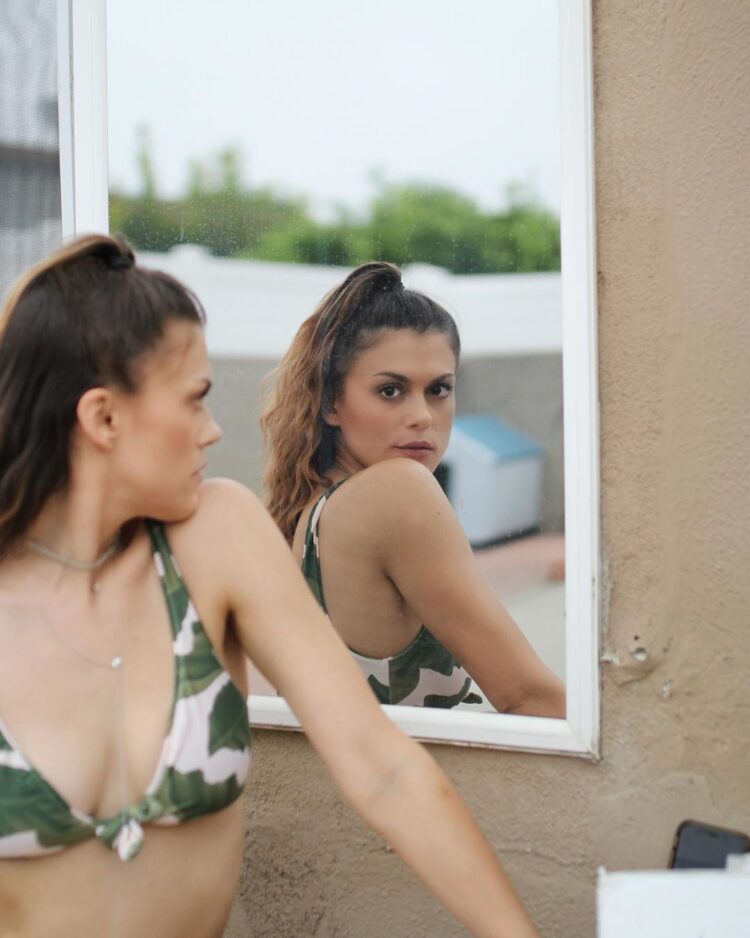 Lindsey Shaw 1