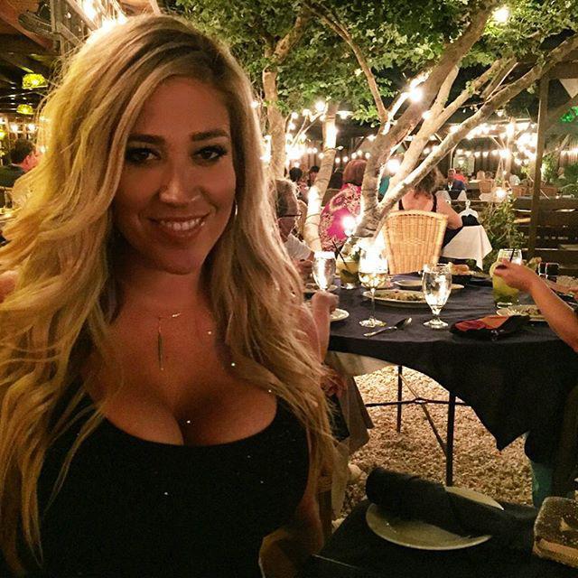 Meredith Marakovits 6