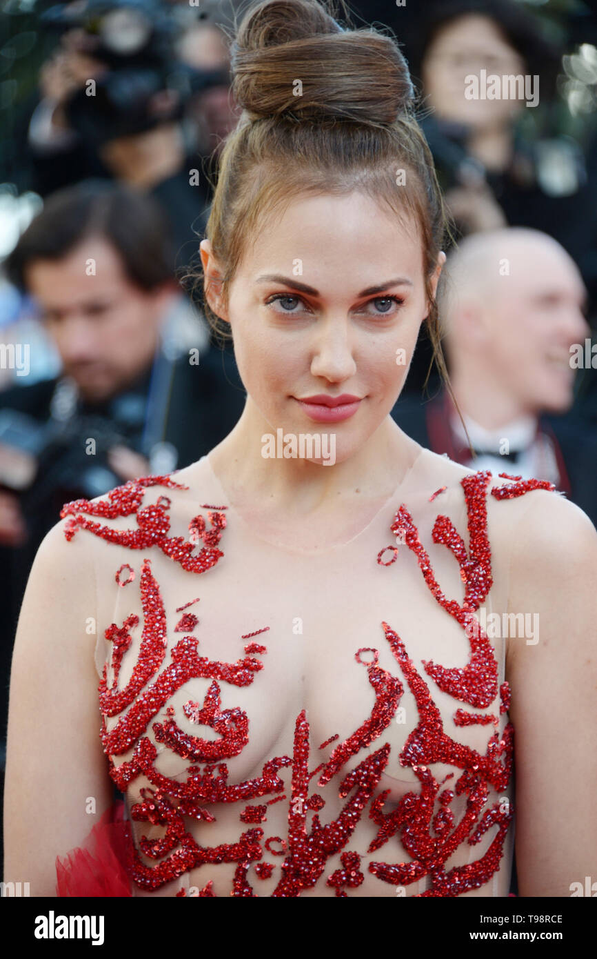 Meryem Uzerli 5