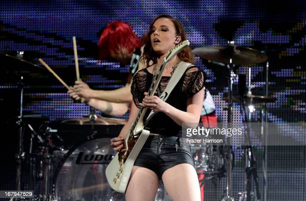 Lzzy Hale 7