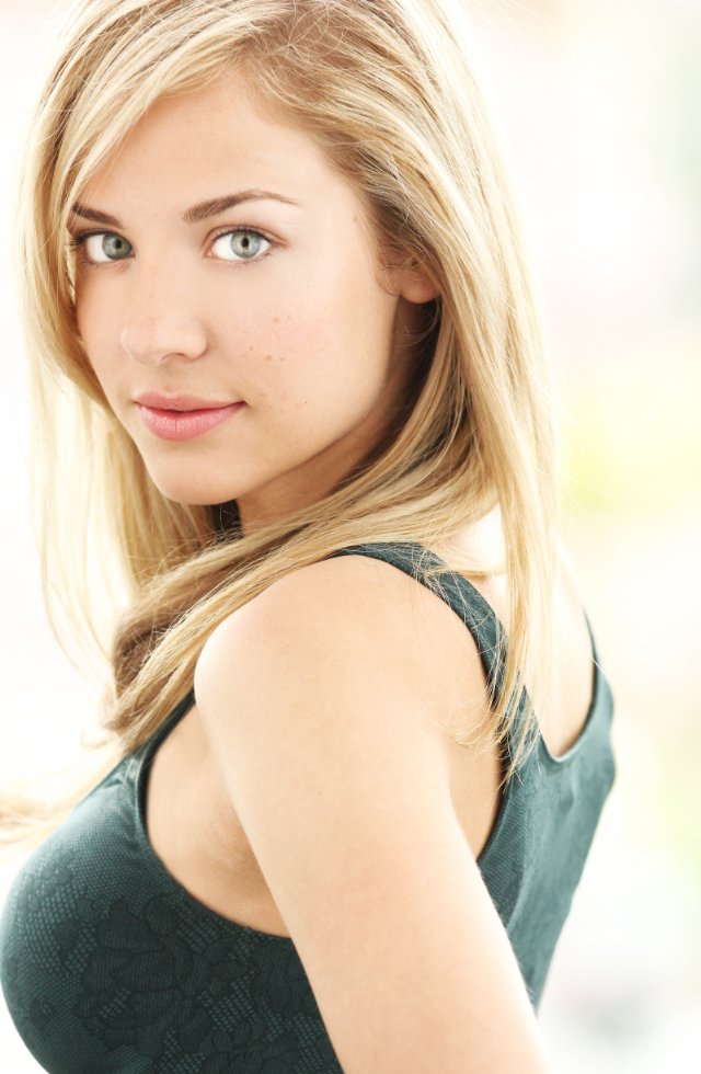 Mackenzie Porter 6