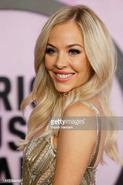 Mackenzie Porter 8