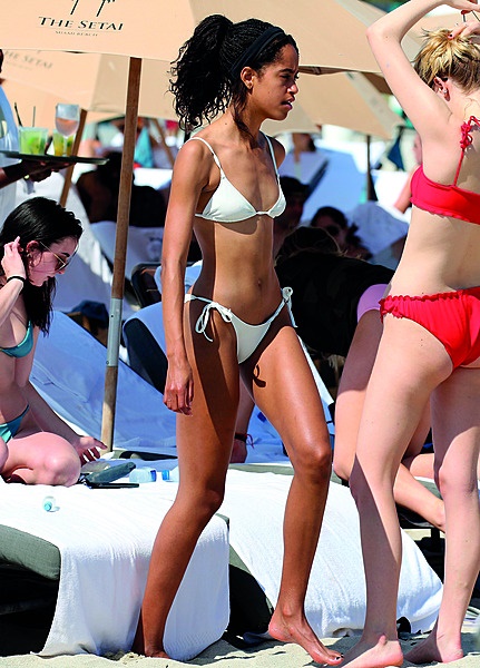 Malia Obama 8