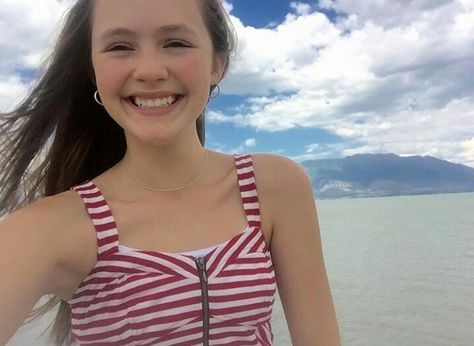 Olivia Sanabia 1