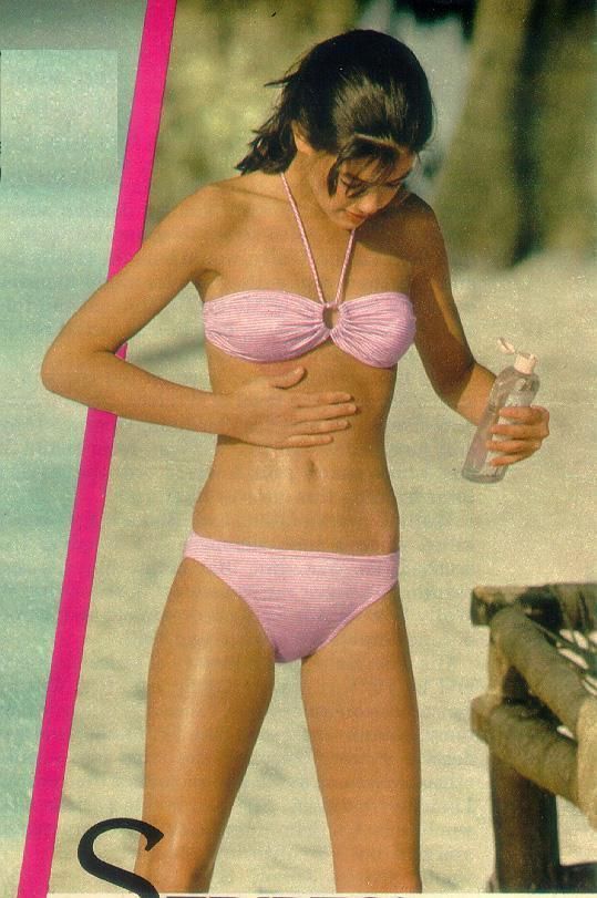 Phoebe Cates 1