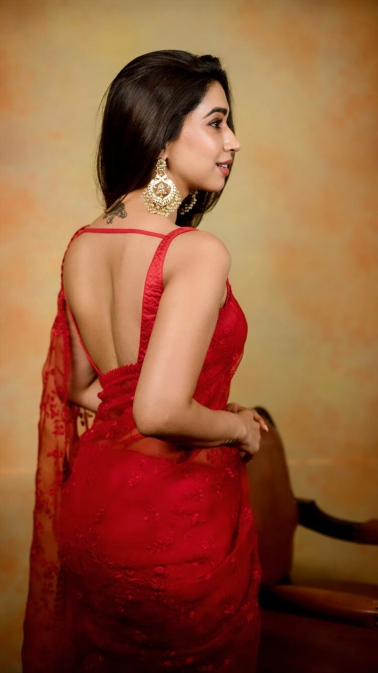 aarti ravi 9