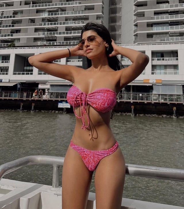 aditi tripathi 6