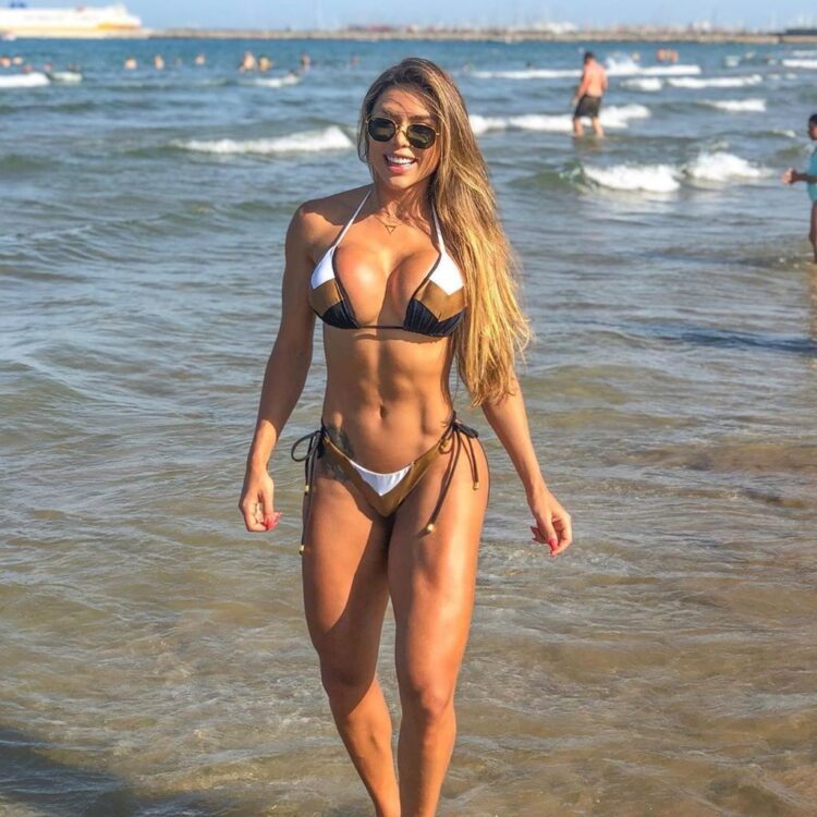 alessandra batista 1