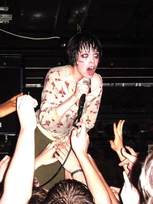 alice glass 4