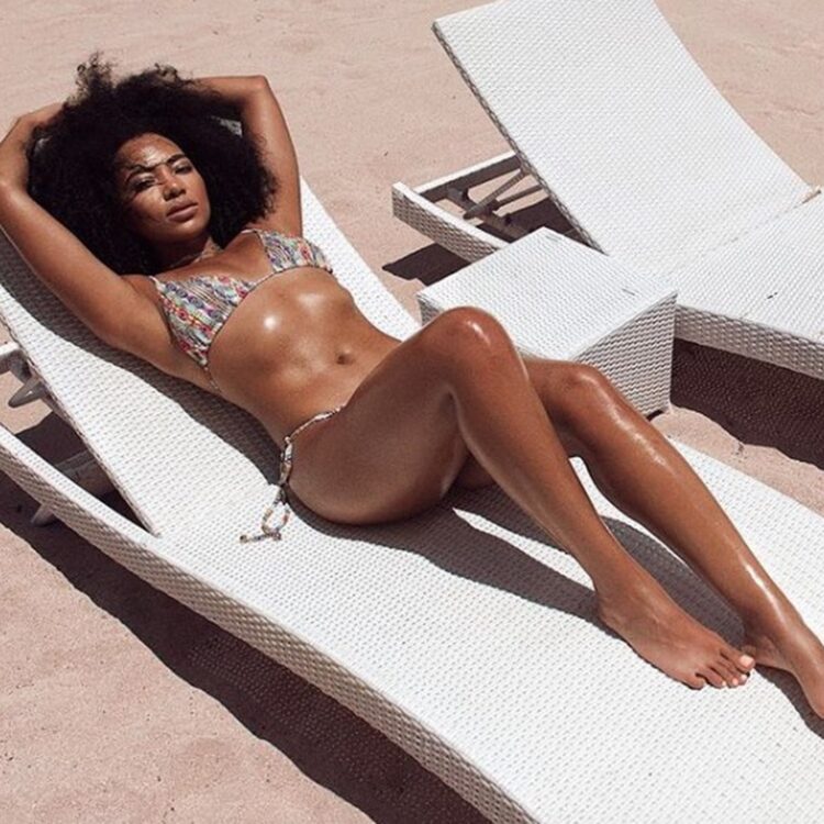 amanda du pont bikini pics 7