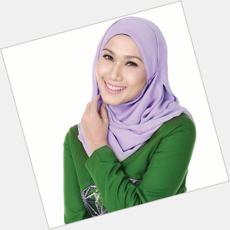 amy mastura 7