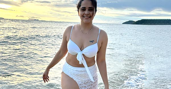 anasuya bharadwaj 4