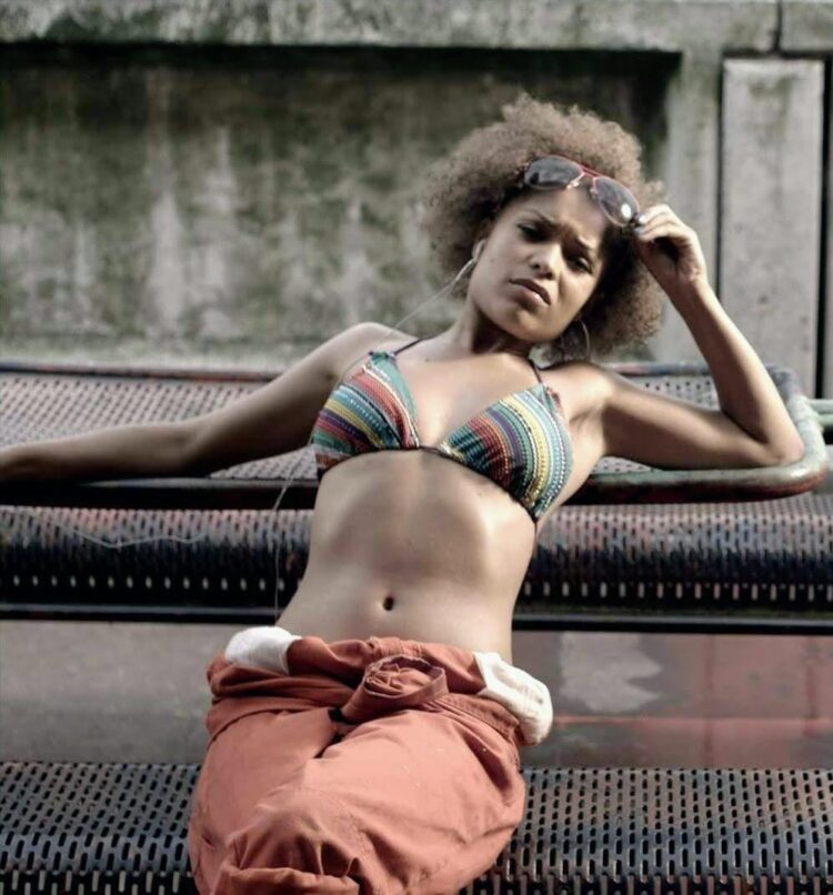 antonia thomas 9