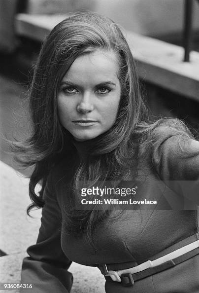 jeannie c. riley 4