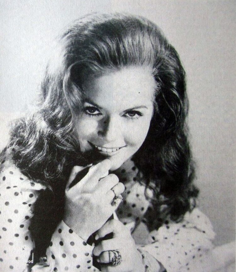 jeannie c. riley 5