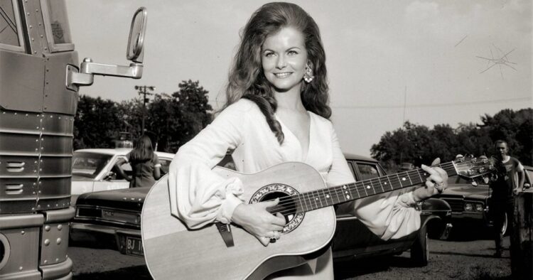 jeannie c. riley 7