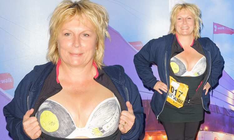 jennifer saunders 3