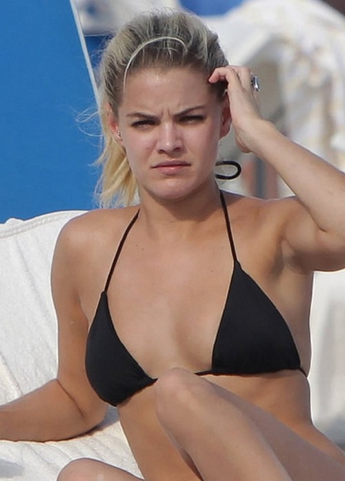 nikki ferrell 8