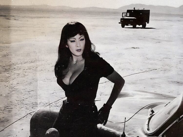 tura satana 5