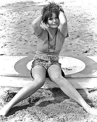 valerie perrine 9