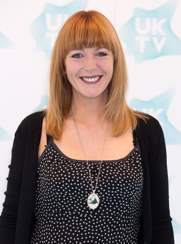 yvette fielding 9