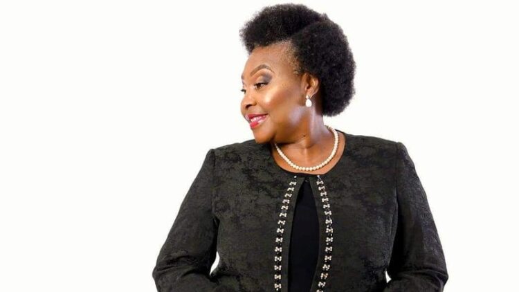 yvonne chaka chaka 5