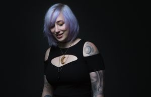 zoe quinn 5