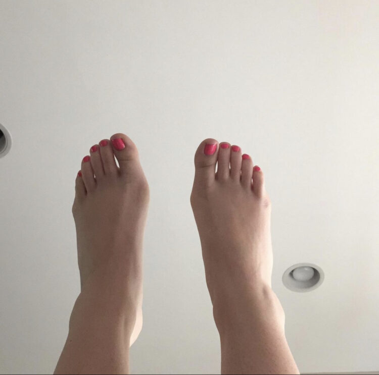 ali macofsky feet 2