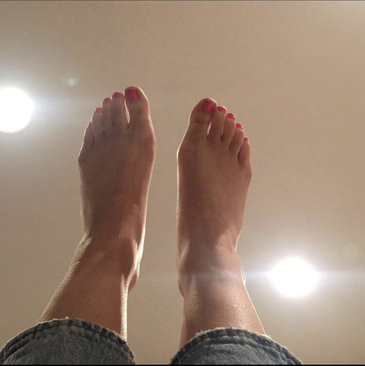 ali macofsky feet 4