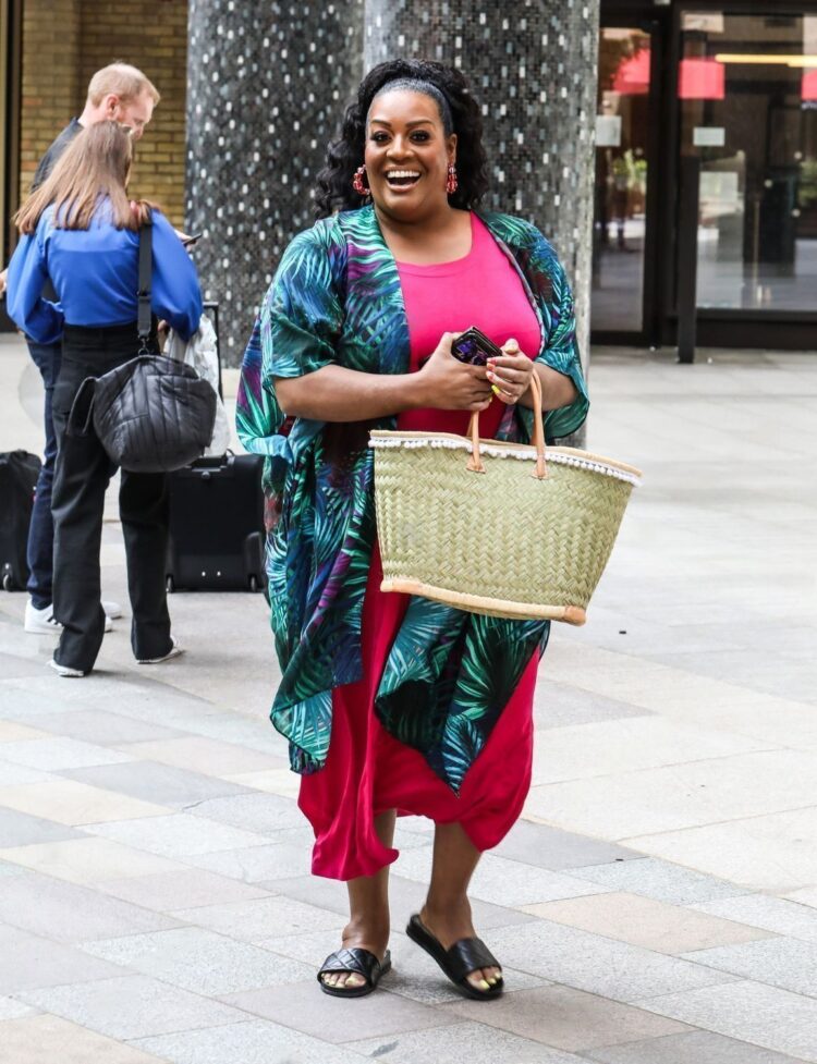 alison hammond feet 1